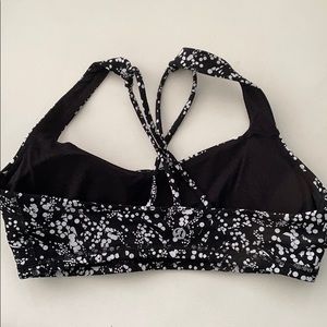 Black and White Lululemon Sports Bra